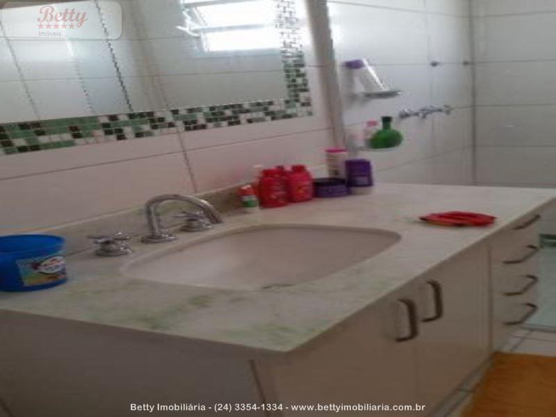 Casa a Venda no Morada da Colina I II III em Resende