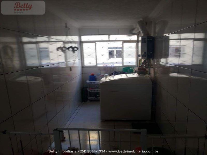 Apartamento a Venda no Cidade Alegria em Resende