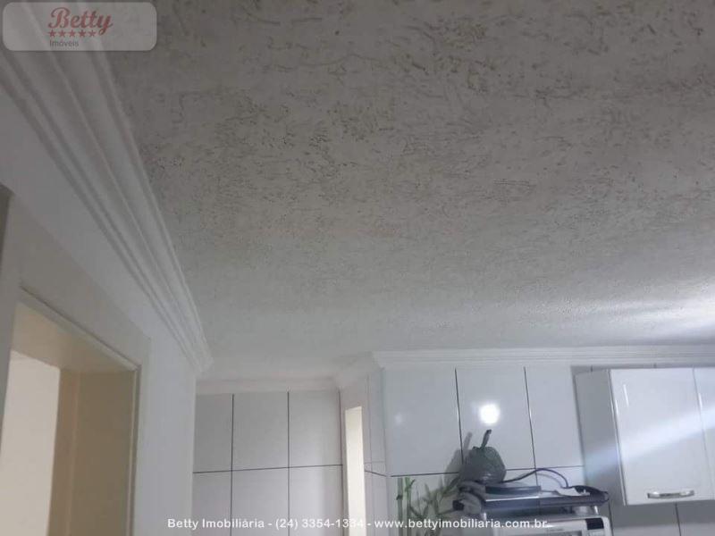 Apartamento a Venda no Cidade Alegria em Resende