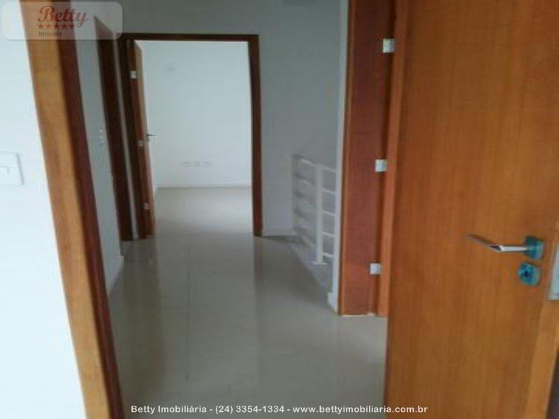 Casa a Venda no Parque Ipiranga em Resende