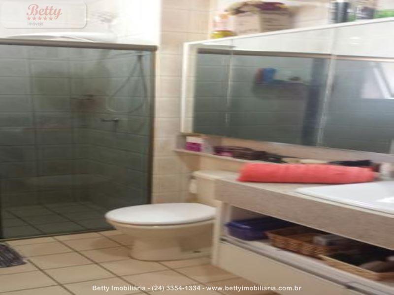 Apartamento a Venda no Centro em Resende