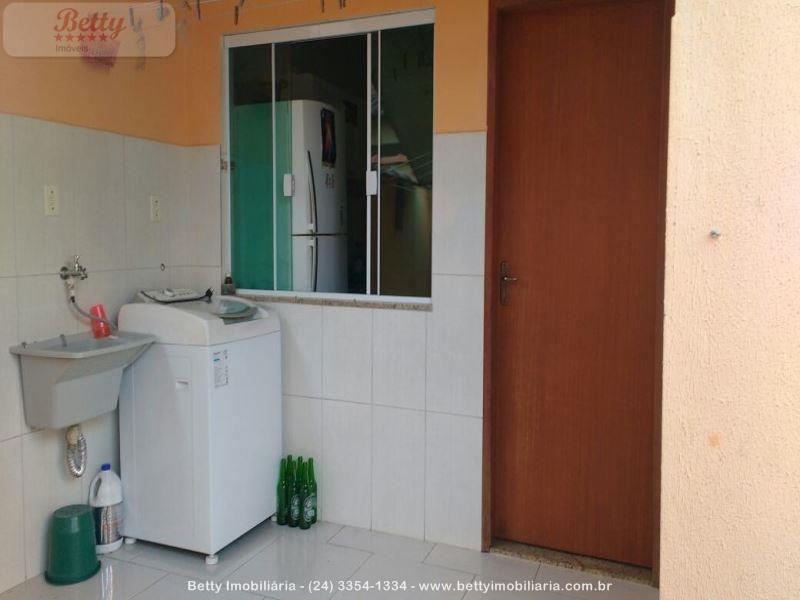 Casa a Venda no Jardim Aliança II em Resende