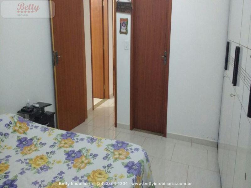 Casa a Venda no Jardim Aliança II em Resende