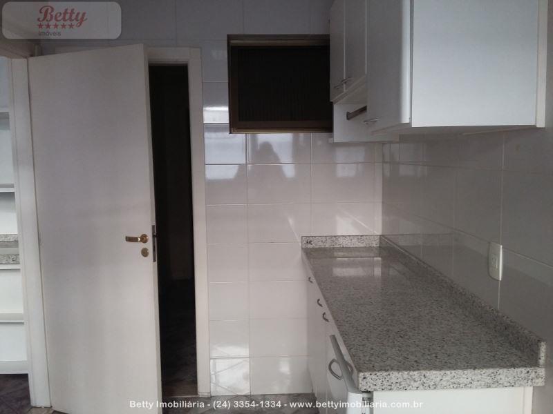 Apartamento para Alugar no Jardim Jalisco em Resende