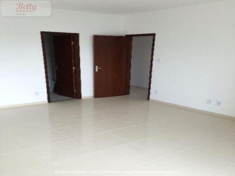 Casa a Venda no Morada da Montanha em Resende