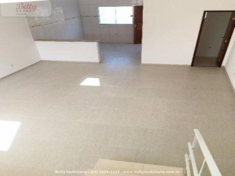 Casa a Venda no Morada da Montanha em Resende