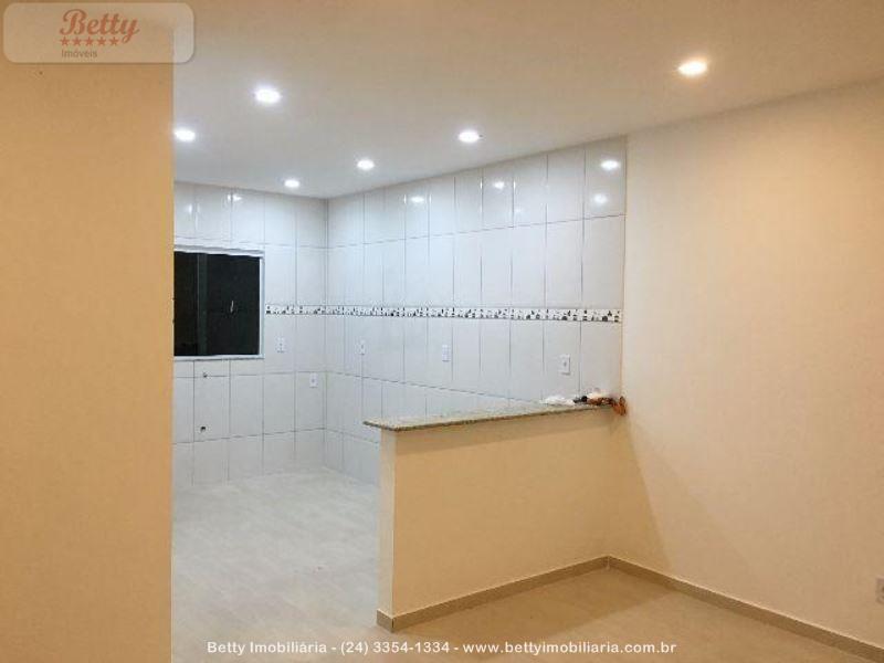 Casa a Venda no Morada da Montanha em Resende