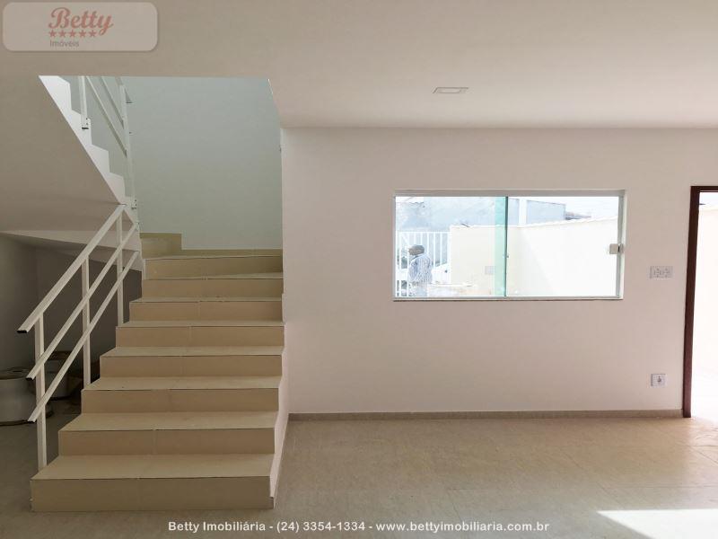 Casa a Venda no Morada da Montanha em Resende