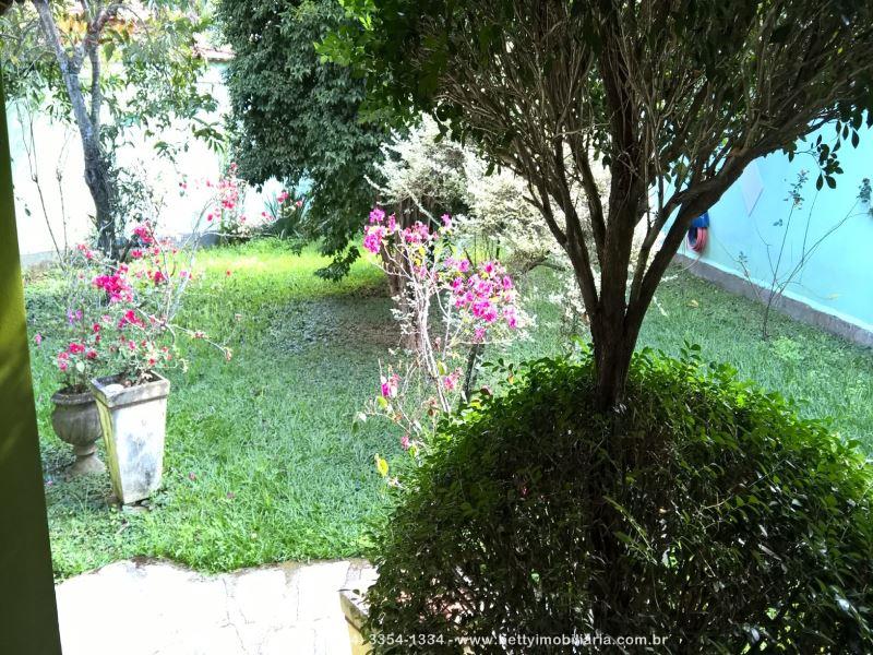 Casa a Venda no Jardim Itatiaia em Itatiaia