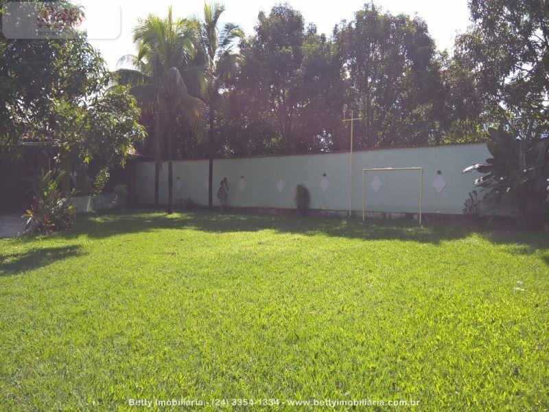 Casa a Venda no Jardim Itatiaia em Itatiaia