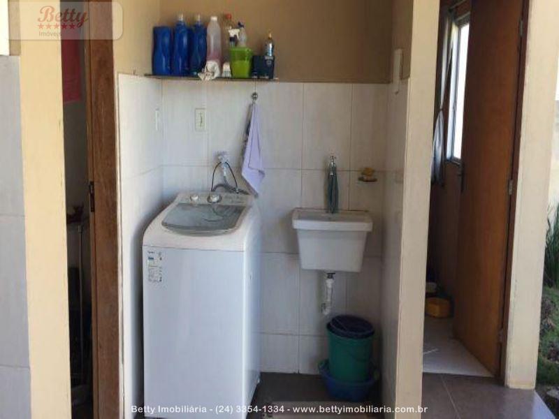 Casa a Venda no Parque Ipiranga em Resende