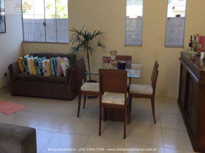 Casa a Venda no Parque Ipiranga em Resende