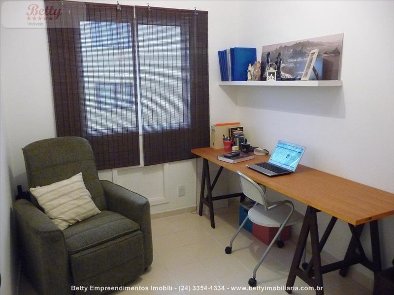 Apartamento a Venda no Jardim Jalisco em Resende