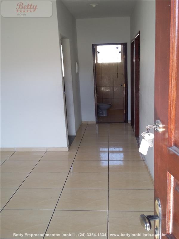 Casa a Venda no Jardim Aliança II em Resende