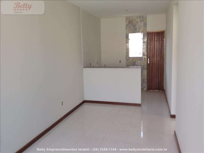 Casa a Venda no Jardim do Sol em Resende
