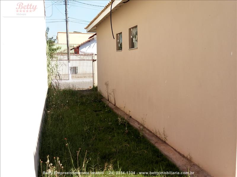 Casa a Venda no Jardim do Sol em Resende
