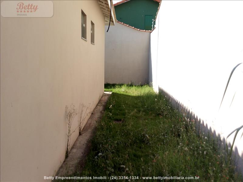 Casa a Venda no Jardim do Sol em Resende