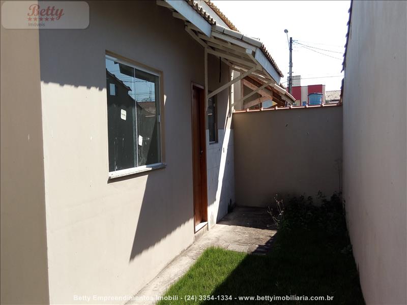 Casa a Venda no Jardim do Sol em Resende
