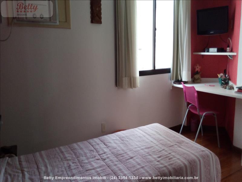 Apartamento a Venda no Jardim Jalisco em Resende