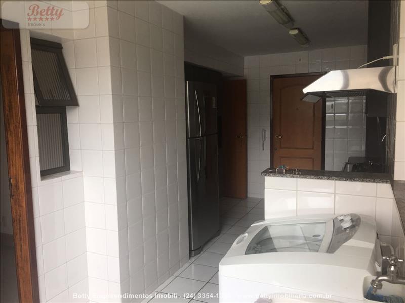 Apartamento a Venda no Centro em Resende