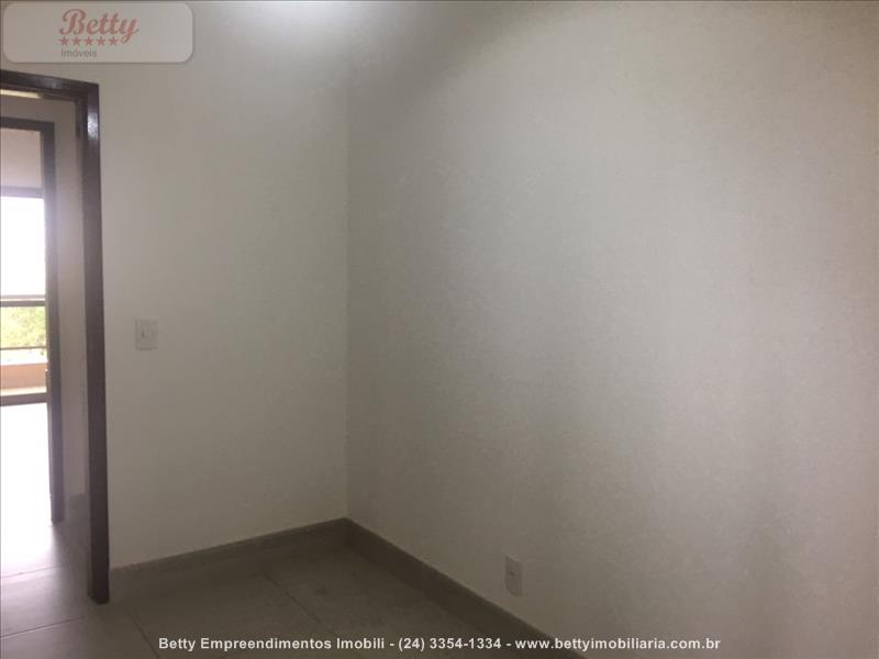 Apartamento a Venda no Centro em Resende