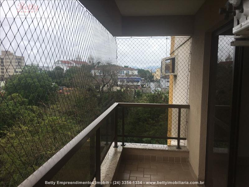 Apartamento a Venda no Centro em Resende