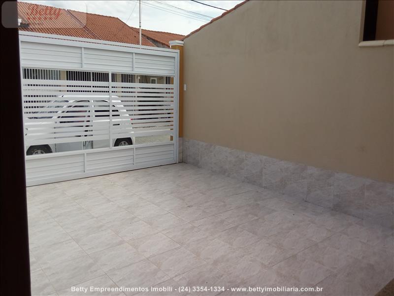 Casa a Venda no Jardim Aliança II em Resende