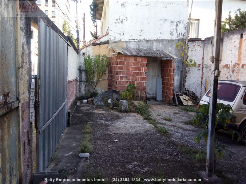 Terreno a Venda no Jardim Tropical em Resende