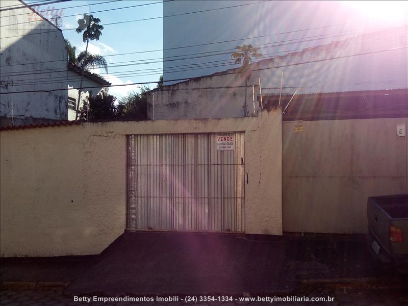 Terreno a Venda no Jardim Tropical em Resende