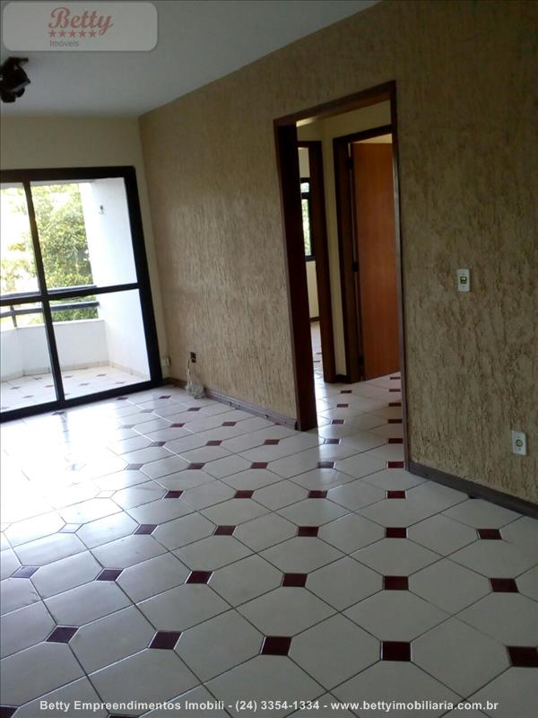 Apartamento a Venda no Comercial em Resende