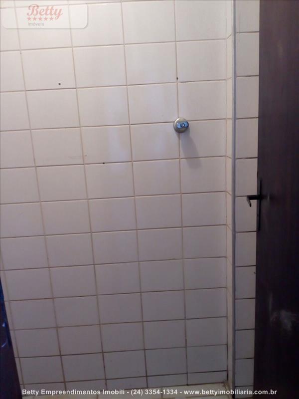 Apartamento a Venda no Comercial em Resende