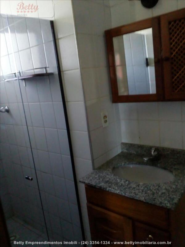 Apartamento a Venda no Comercial em Resende