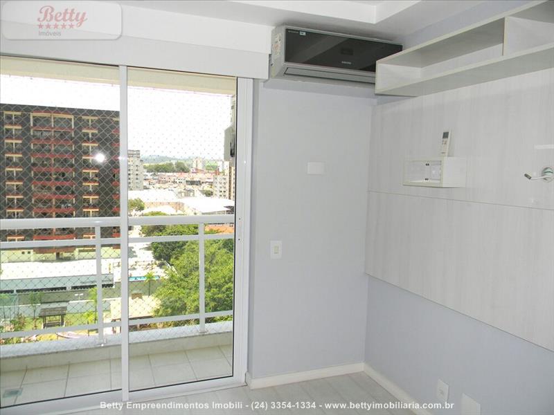 Apartamento a Venda no Comercial em Resende