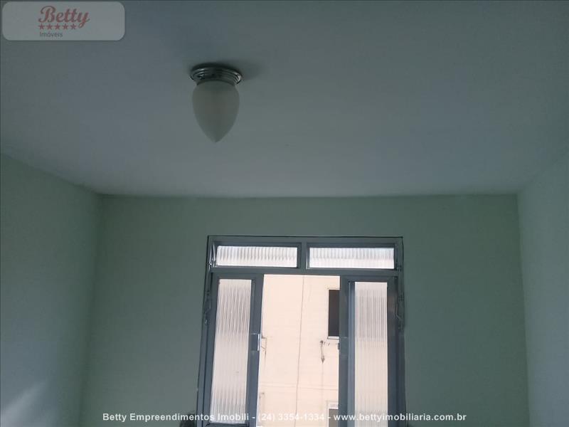 Apartamento a Venda no Cidade Alegria em Resende