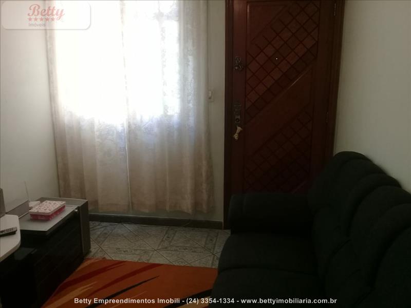 Apartamento a Venda no Cidade Alegria em Resende