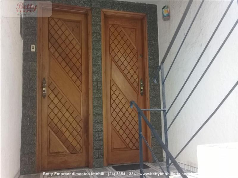 Apartamento a Venda no Cidade Alegria em Resende