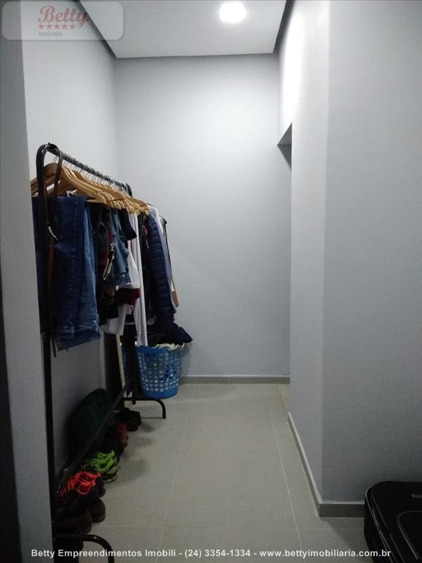 Casa a Venda no Parque Ipiranga II em Resende