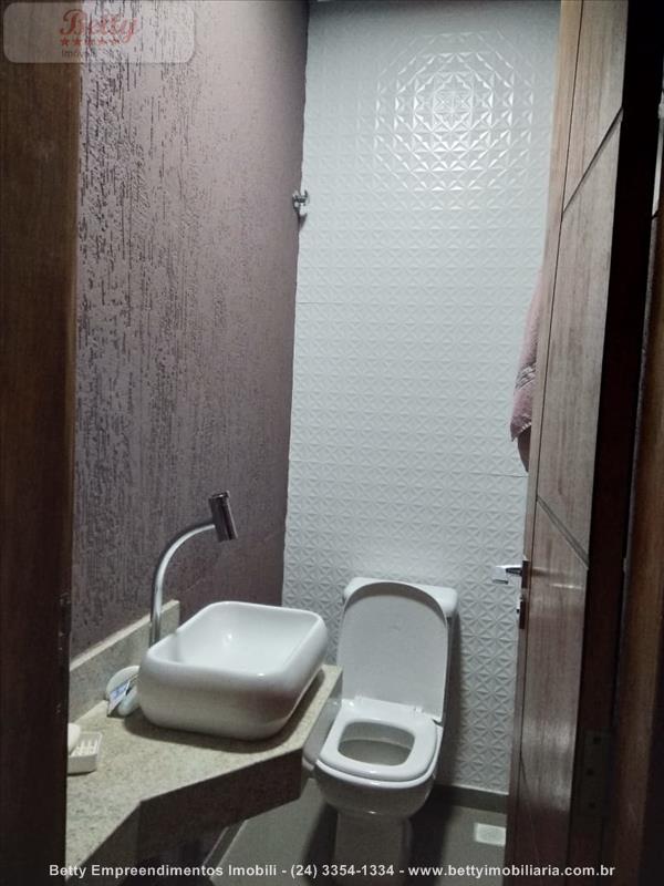 Casa a Venda no Parque Ipiranga II em Resende
