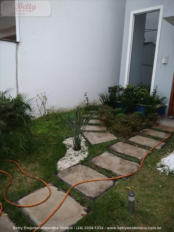 Casa a Venda no Parque Ipiranga II em Resende
