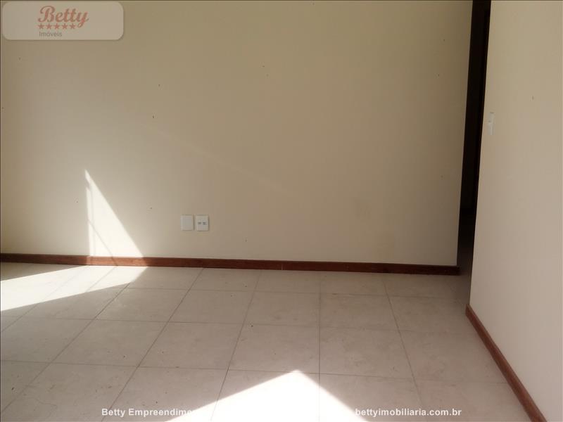 Casa a Venda no Jardim do Sol em Resende