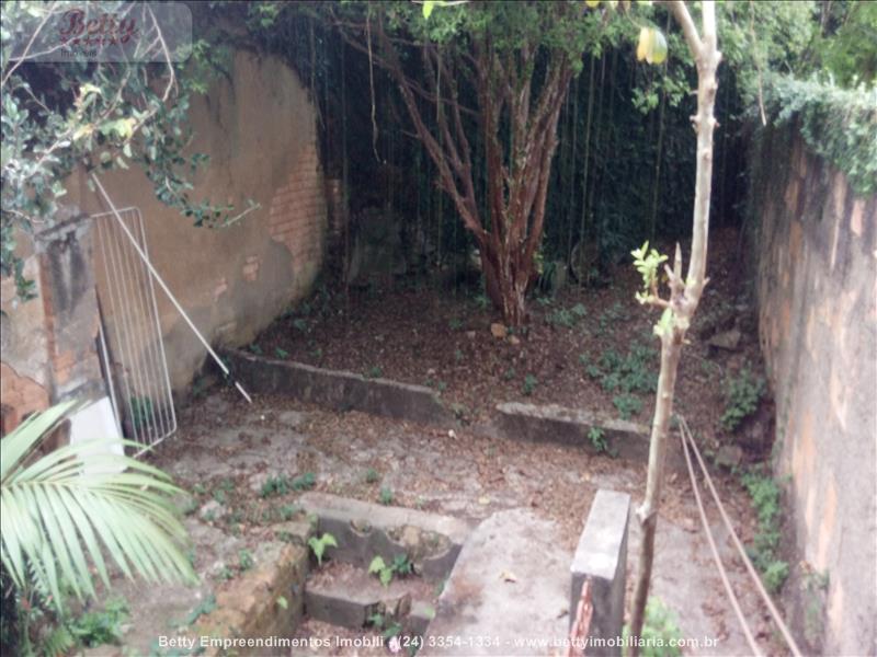 Casa a Venda no Centro em Resende
