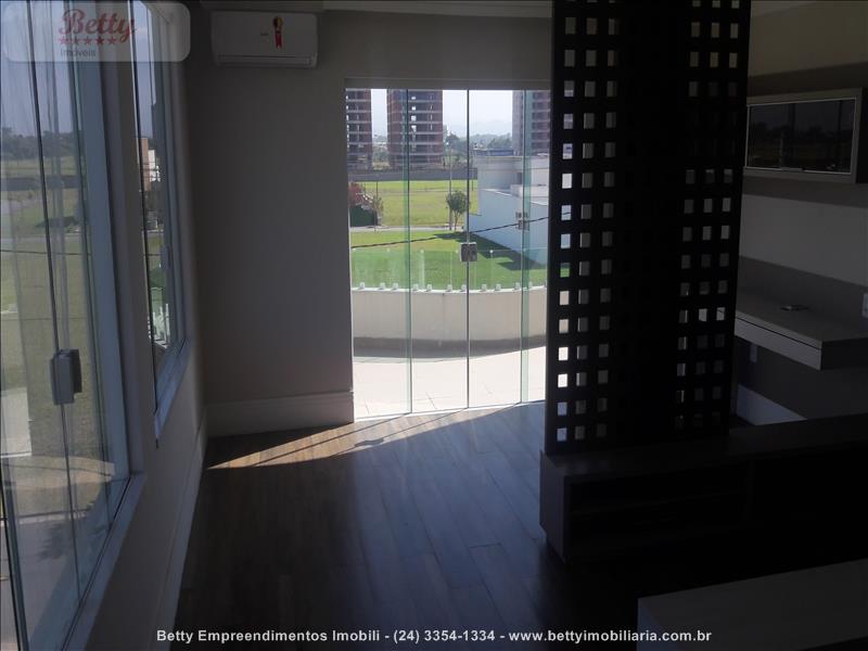 Casa a Venda no Parque Ipiranga em Resende