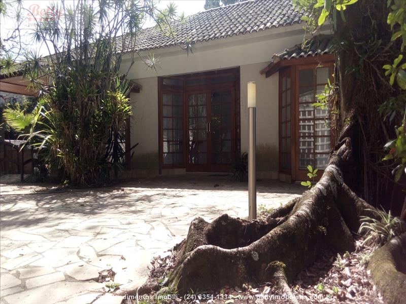 Casa a Venda no Fazenda Penedo em Penedo (Itatiaia)