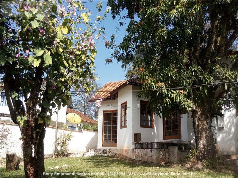 Casa a Venda no Fazenda Penedo em Penedo (Itatiaia)