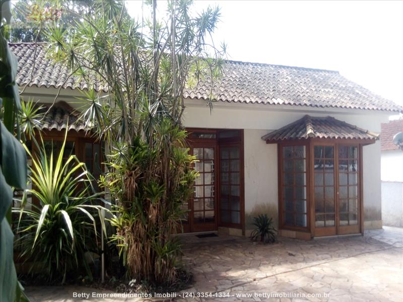 Casa a Venda no Fazenda Penedo em Penedo (Itatiaia)