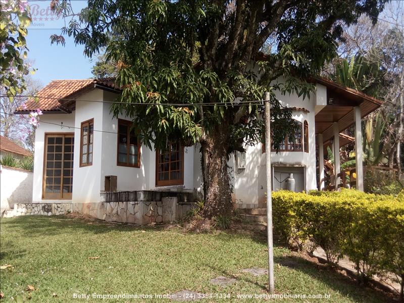 Casa a Venda no Fazenda Penedo em Penedo (Itatiaia)