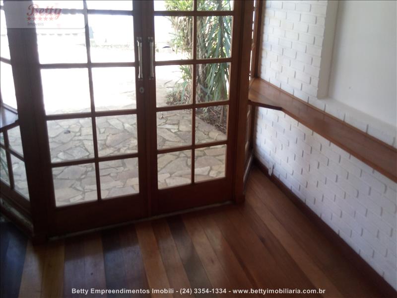 Casa a Venda no Fazenda Penedo em Penedo (Itatiaia)