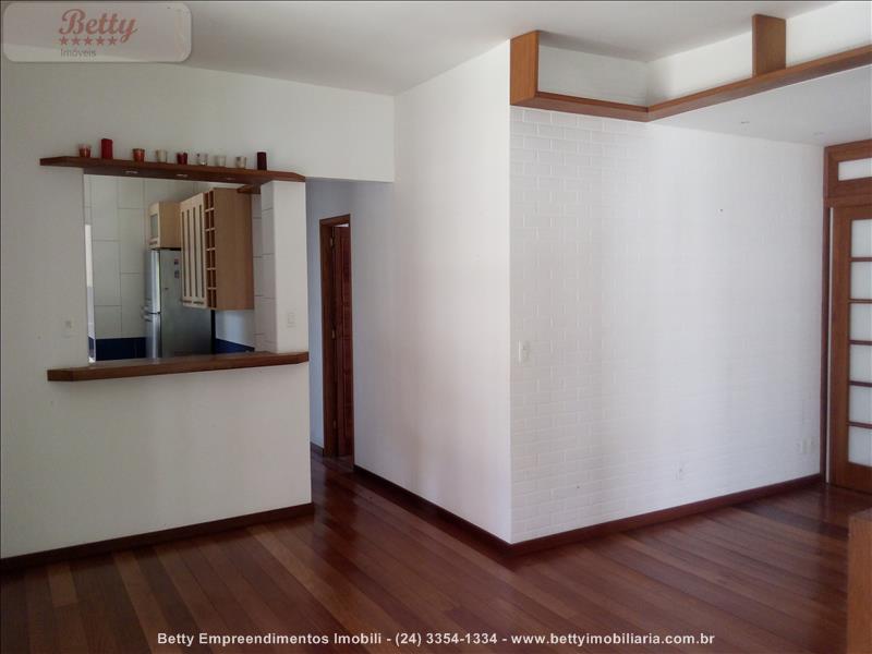 Casa a Venda no Fazenda Penedo em Penedo (Itatiaia)