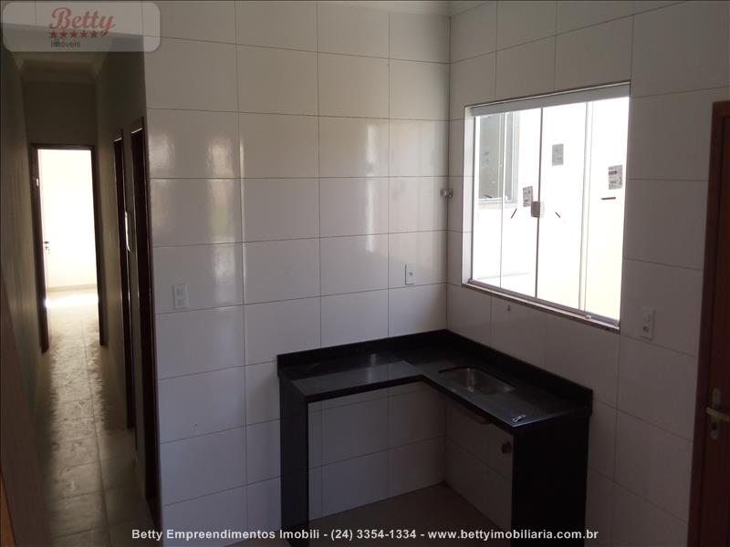 Casa a Venda no Jardim D'Oeste em Resende