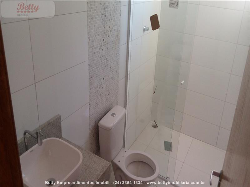 Casa a Venda no Jardim D'Oeste em Resende